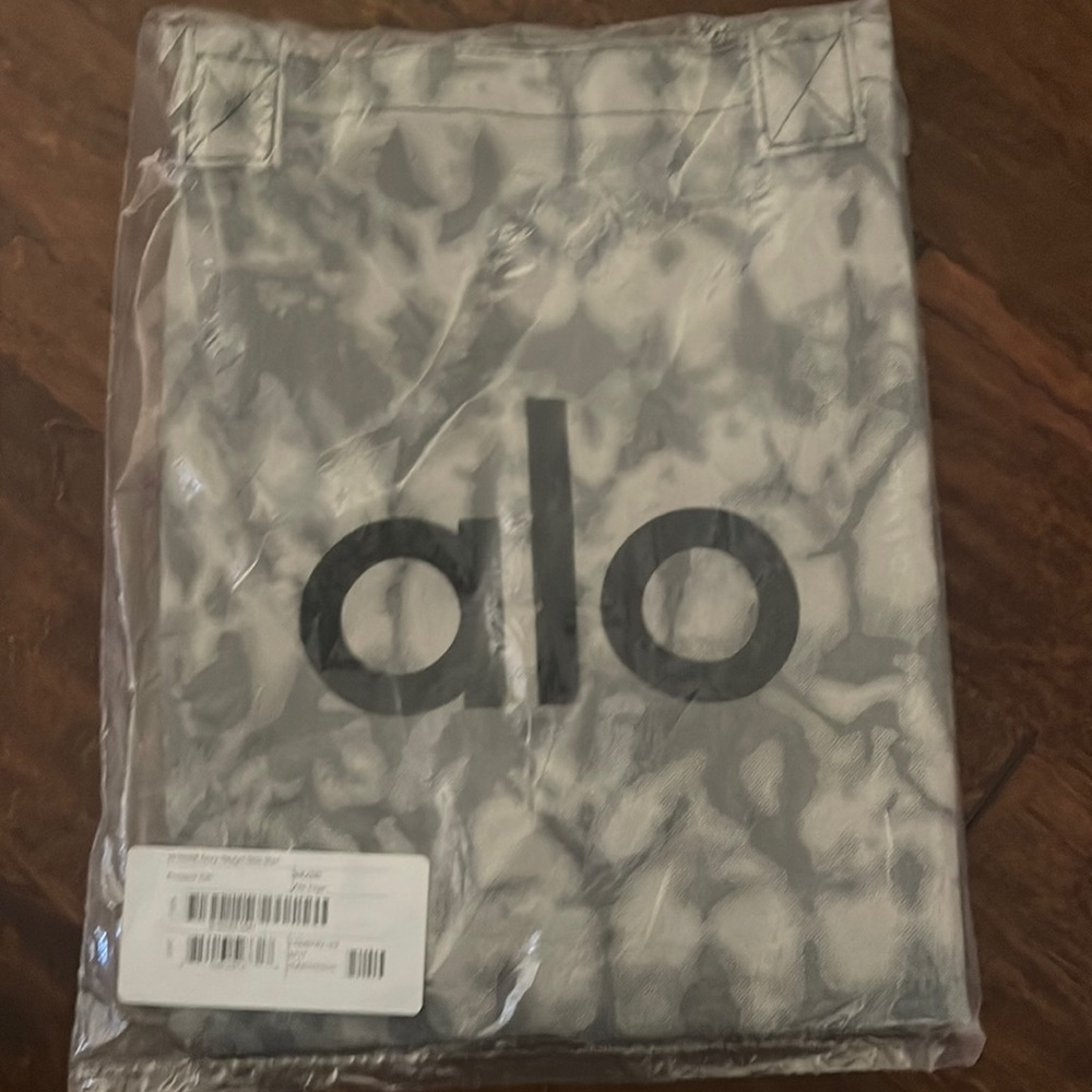 Alo tote